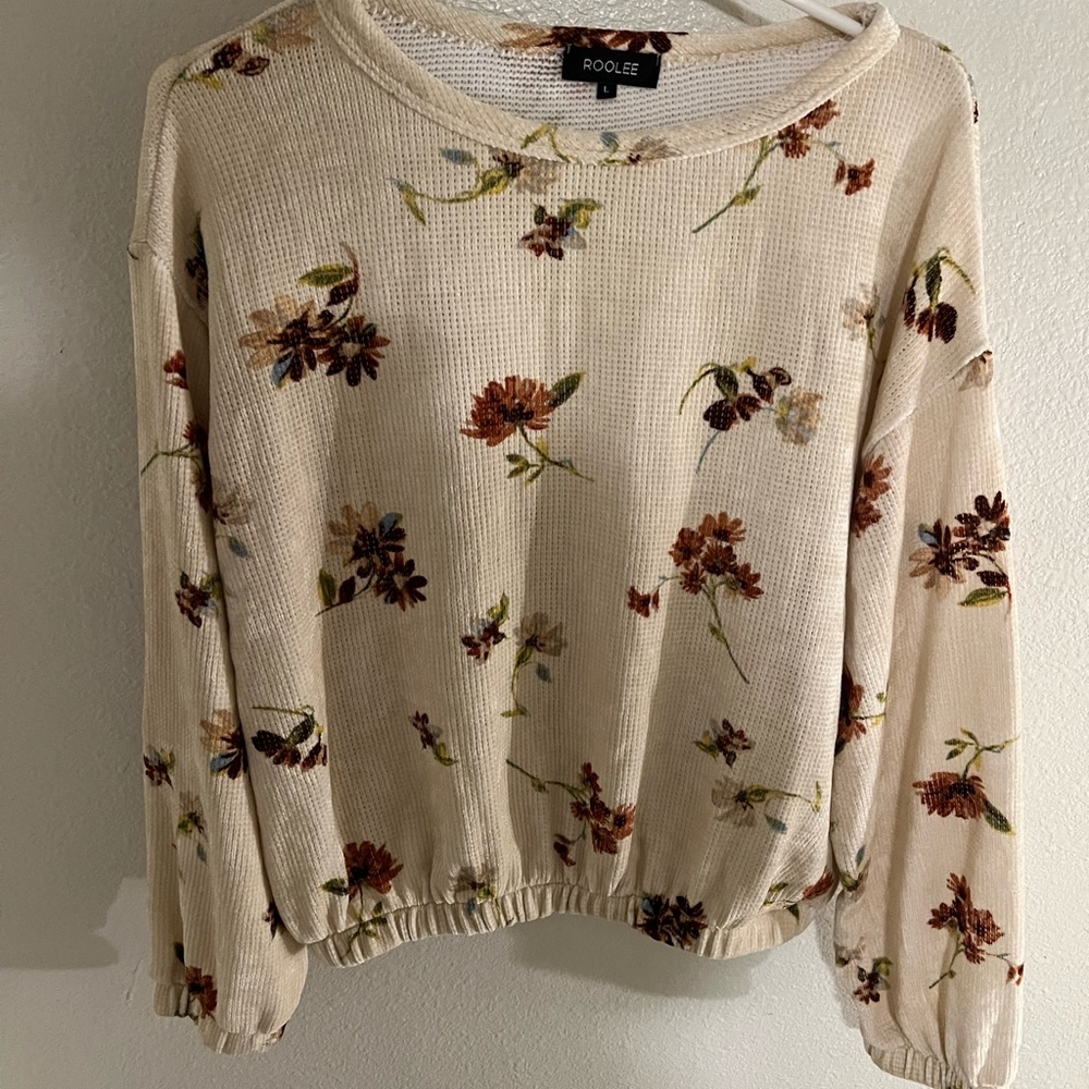 Long sleeve floral sweater